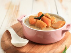 Kenapa Kolak Pisang Identik Jadi Menu Takjil Ramadan? Simak Sejarahnya