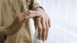 Viral Influencer Bikin Sunscreen Pakai Bahan Dapur, Apa Kata Pakar?