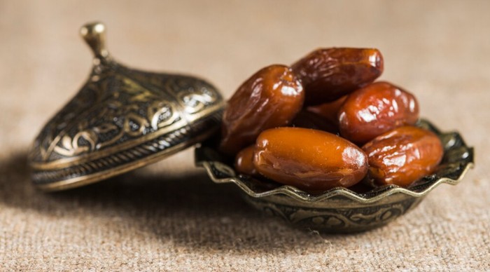 4 Khasiat Makan Kurma Harus Ganjil, Ada Penelitiannya!