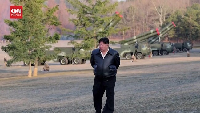 Pemimpin Korea Utara Kim Jong Un memandu latihan serangan balik nuklir, sekaligus mengirimkan peringatan yang jelas kepada musuh-musuh negara tersebut.