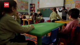 VIDEO: Guru Lebanon Jaga Mental Siswa di Tengah Peperangan vs Israel