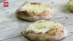 VIDEO: Pitalkas, Roti Lezat Khas Ramadhan di Kosovo