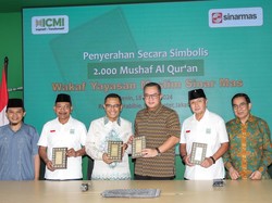 Sinar Mas Wakafkan 2.000 Al-Quran ke ICMI