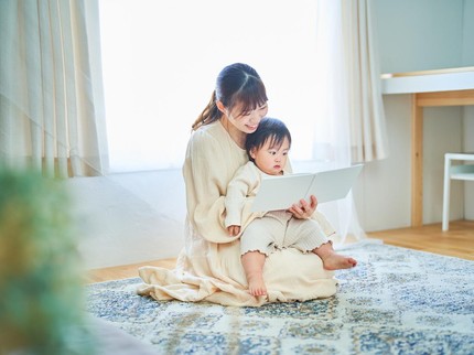 9 Permainan untuk Bayi 7-12 Bulan agar Cerdas dan Perkembangan Bahasanya Bagus