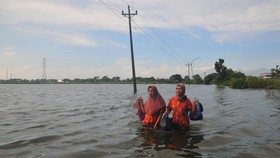 FOTO: Banjir di Kudus Tak Kunjung Surut