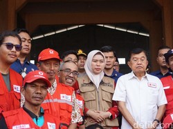 Jusuf Kalla Kunjungi Pengungsi Banjir Demak, Bakal Data Kebutuhan