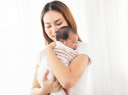 Perbedaan Bonding dan Attachment untuk Bayi Baru Lahir, Bunda Perlu Tahu