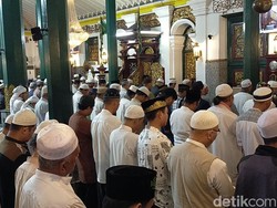 Jadwal dan Imam Salat Tarawih Masjid Al Falah Surabaya Selama Ramadan
