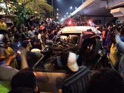 Pemobil yang Tabrak 4 Pemotor di Medan Jadi Tersangka-Ditahan