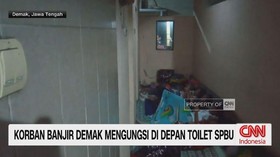 VIDEO: Korban Banjir Demak Mengungsi Di Depan Toilet SPBU