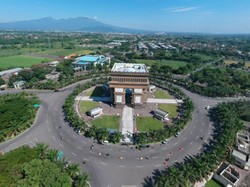 5 Wisata Dekat Bandara Dhoho Kediri, Mampir Yuk
