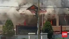 Mapolsek Borong NTT Kebakaran, Diduga Akibat Korsleting Listrik