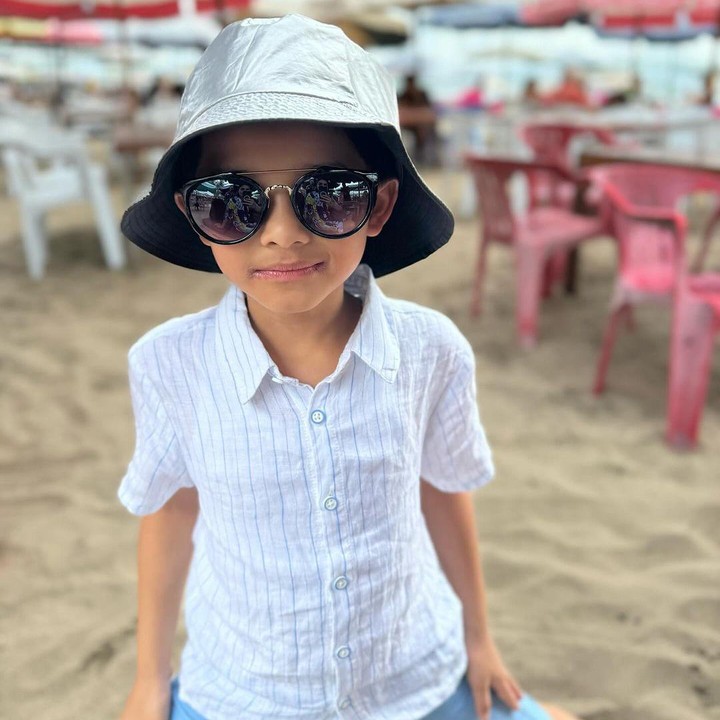 <p>Bunda, kita doakan agar Arsya selalu diberikan kesehatan serta kebahagiaan dalam hidupnya, ya. Semoga Arsya juga menjadi anak yang saleh dan membanggakan kedua orang tuanya. (Foto: Instagram: @ashanty_ash)</p>
