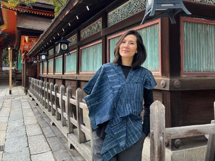 7 Potret Hidup Sederhana Istri Eross 'So7' yang Berdarah Prancis, Tetap Cantik Meski Makeup Tipis