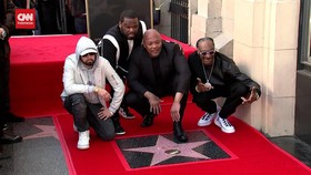 VIDEO: Dr Dre Dapat Walk of Fame, Eminem hingga Snoop Dogg Hadir