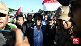 BAM DPR Minta Pemerintah Jangan Asal Tindak Penjual Thrifting