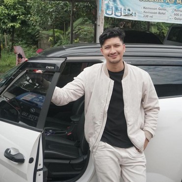 Buka Suara soal Isu Cerai, Aditya Zoni: Saat Ini Hubungan Kami...