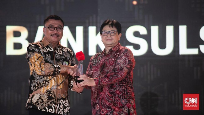Bank Sulawesi Selatan dan Barat (Sulselbar) meraih penghargaan pada kategori Best Public Service Innovation di acara CNN Indonesia Awards 2024.