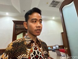 Gibran Akui Bahas Kabinet saat Bertemu Prabowo di Jakarta