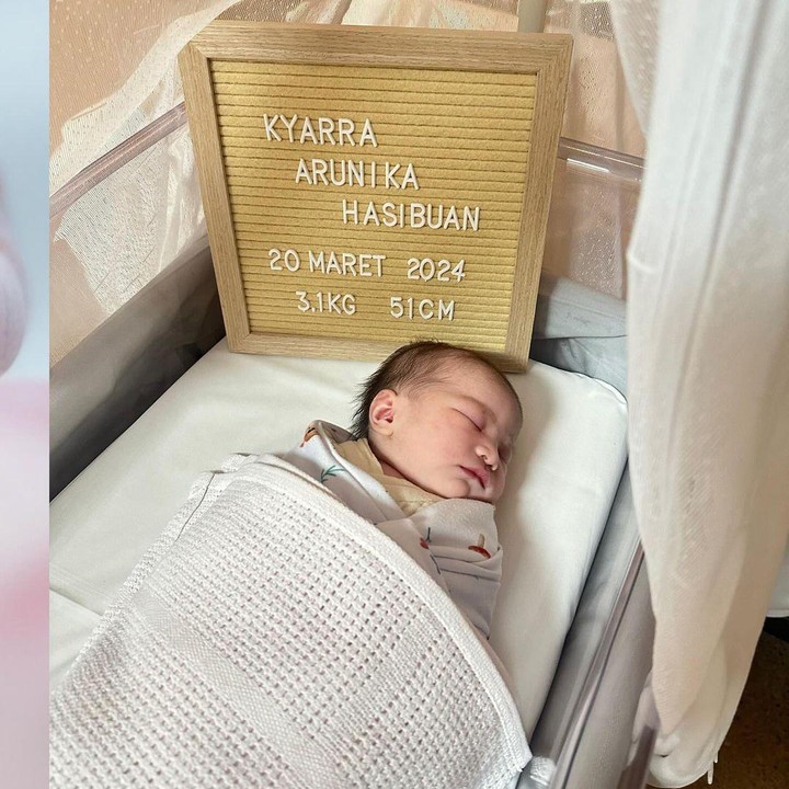 <p>Melalui unggahannya ini, Mila dan sang suami juga mengumumkan nama anak pertama mereka. Pasangan yang menikah pada 5 Mei 2023 ini memberi nama anaknya Kyarra Arunika Hasibuan. Baby Kyarra lahir dengan berat 3,1 kg dan panjang 51 cm. (Foto: Instagram @jscmila/ @yakuphasibuan)</p>