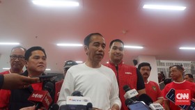 Jokowi Ditemani Iriana Nonton Langsung Indonesia vs Vietnam di GBK