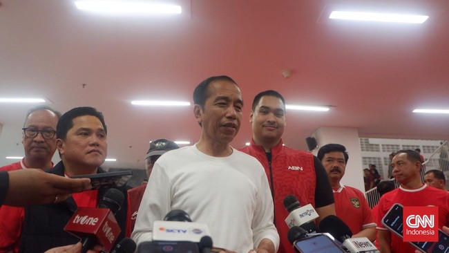 Presiden RI Joko Widodo menyebut mimpi Timnas Indonesia tampil di Piala Dunia 2026 makin terbuka usai kalahkan Vietnam 1-0 di Jakarta pada Kamis (21/3).
