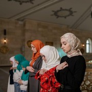 Yuk Maksimalkan Selama Ramadan! Berikut 6 Keutamaan dan Manfaat Salat Tarawih