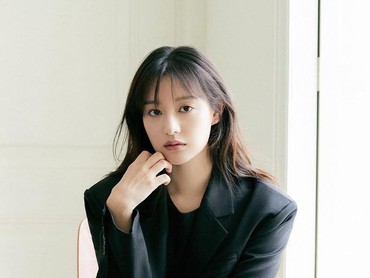 Kim Ji Won Dapat Tawaran Bintangi Drama Detektif Baru