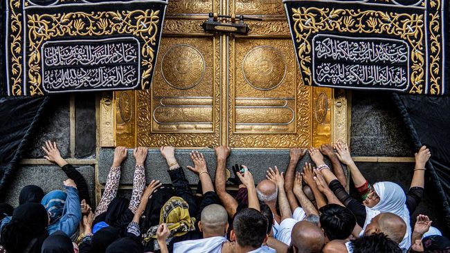 Tak seperti ibadah haji, umroh bisa dilakukan kapan saja sepanjang tahun. Namun adakah waktu terbaik mengerjakan umroh?