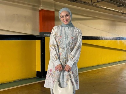 5 Rekomendasi Baju Lebaran Warna Pastel untuk Ibu Hamil