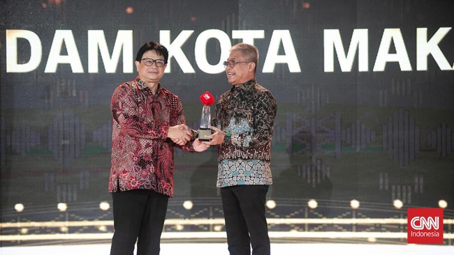 PDAM Kota Makassar dianugerahi Best Risk Management 2024 dalam ajang CNN Indonesia Awards.