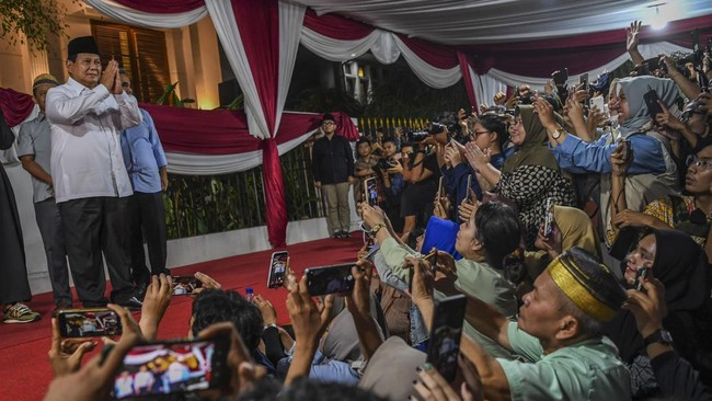 Prabowo Subianto menyampaikan pidato kemenangan usai ditetapkan sebagai pemenang Pilpres 2024 oleh KPU.
