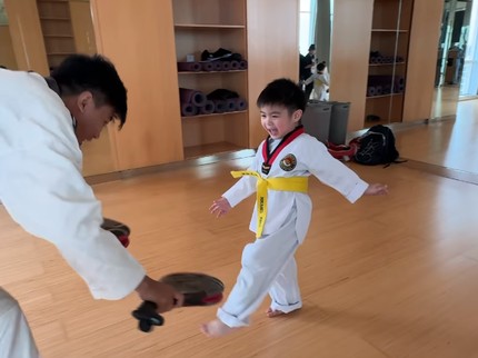 7 Potret Mikhael, Putra Kedua Sandra Dewi yang Gemar Olahraga Taekwondo