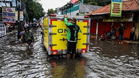 Update Banjir Jakarta: 7 RT dan 6 Ruas Jalan Terendam