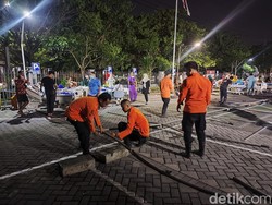 BPBD Surabaya Dirikan Tenda Darurat untuk Pasien RS Unair Pascagempa