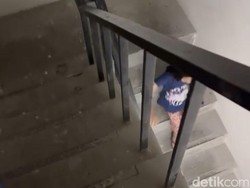 Momen Penghuni Apartemen Surabaya Nangis Turun dari Lt 12 Lewat Tangga Darurat