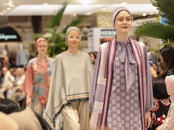 METRO FESTIVE RAYA FASHION SHOW 2024 Hadirkan Deretan Karya Desainer Terbaik Indonesia