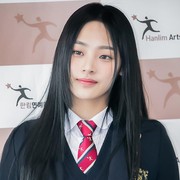 Deretan Idol K-Pop Ini Lulusan Hanlim Arts School, Tampil Cantik dan Tampan Pakai Seragam Sekolah!