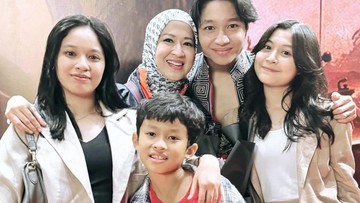 KIESHA ALVARO SELALU MEMANJAKAN KELUARGA