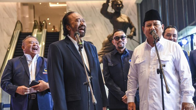 Ketum NasDem Surya Paloh menyatakan partainya siap mendukung penuh pemerintahan Prabowo Subianto-Gibran Rakabuming.