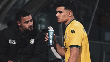 img-title Reaksi Ragnar Oratmangoen Lihat Video Anang Nyanyi di Laga Indonesia vs Filipina
