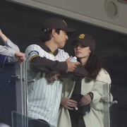 Selain Song Joong Ki, Ini Deretan Selebriti Korea yang Menikah dengan WNA