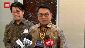VIDEO: Moeldoko Tak Mau Komentari Pertemuan Prabowo dan Surya Paloh