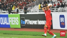 Lemparan Arhan Bikin Vietnam dan Troussier Dua Kali Terkapar