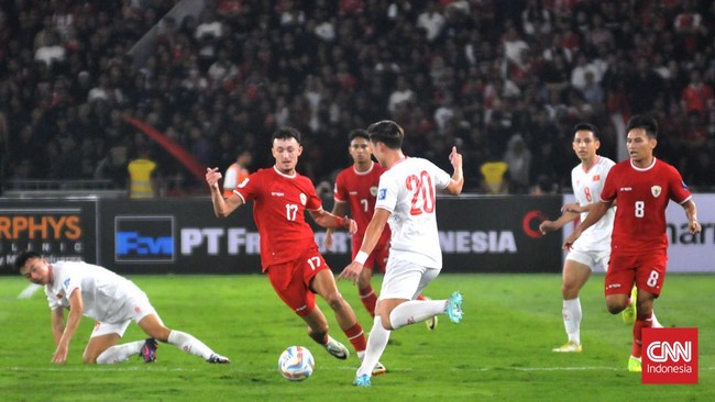 Kick off Timnas Indonesia vs Irak pada Kualifikasi Piala Dunia 2026, di GBK Kamis (6/6), dimajukan menjadi pukul 16.00 WIB.