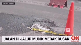 VIDEO: Jalan di Jalur Mudik Merak Rusak