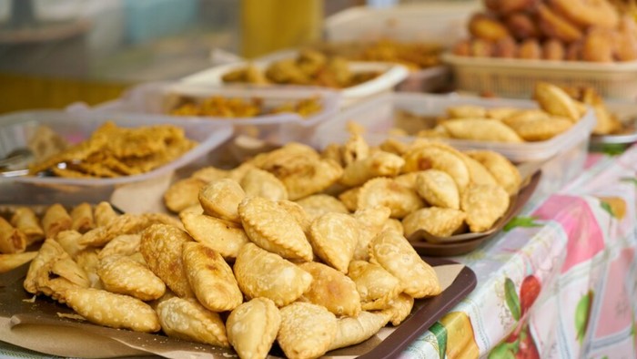 Suka Makan Gorengan? Ini 5 Trik Masak Bikin Gorengan Jadi Lebih Sehat