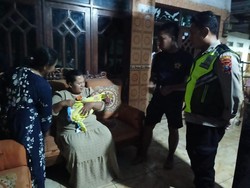 Warga Mojokerto Dikado Bayi Laki-laki Saat Sahur, Sempat Dikira Setan