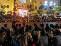 Polisi Tahan 1x24 Jam 256 ABG Konvoi Bawa Flare-Setrum Listrik di Bogor