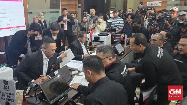 Bantuan Jokowi Selama Pilpres Terungkap, Ganjar dan Mahfud Paparkan 29 Pemberian